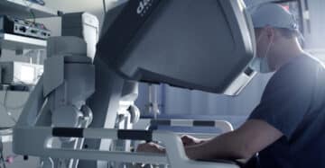 Prezentarea robotului chirurgical da Vinci Xi și a echipei de chirurgie robotică Provita