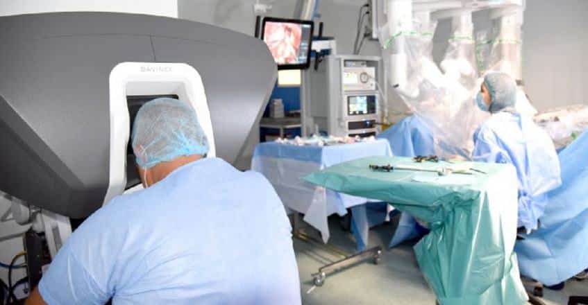 Intervenții complexe pentru afecțiunile ginecologice, prin chirurgie robotică