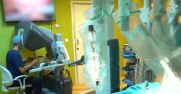 Cel mai avansat sistem de chirurgie robotică din lume, acum şi în România