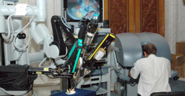 Robotul Da Vinci de la Spitalul Judeţean Bistriţa